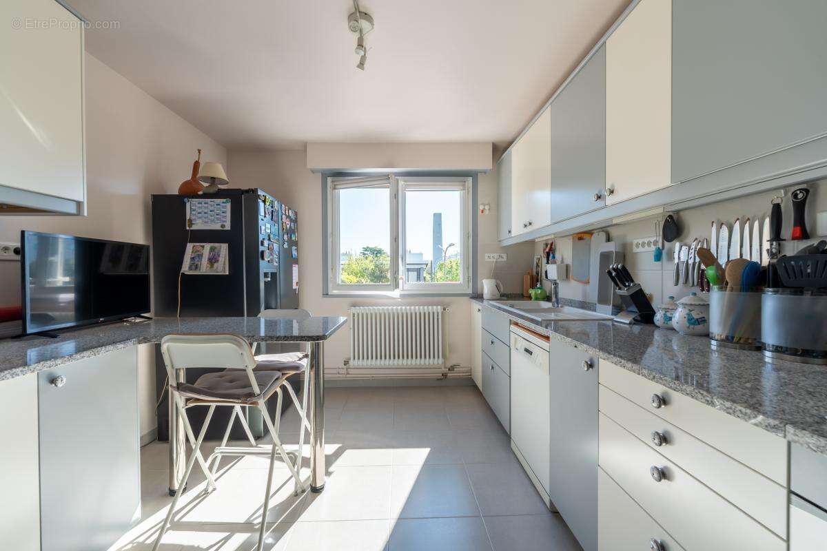 Appartement à VELIZY-VILLACOUBLAY