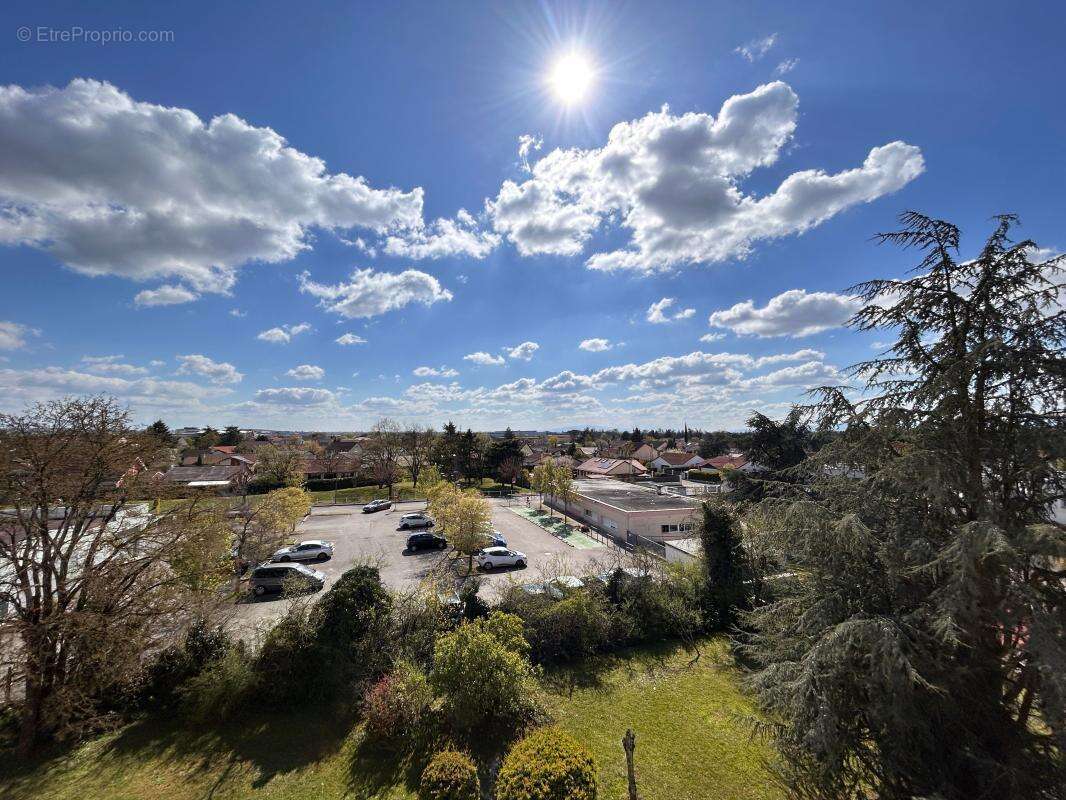 Appartement à CHASSIEU