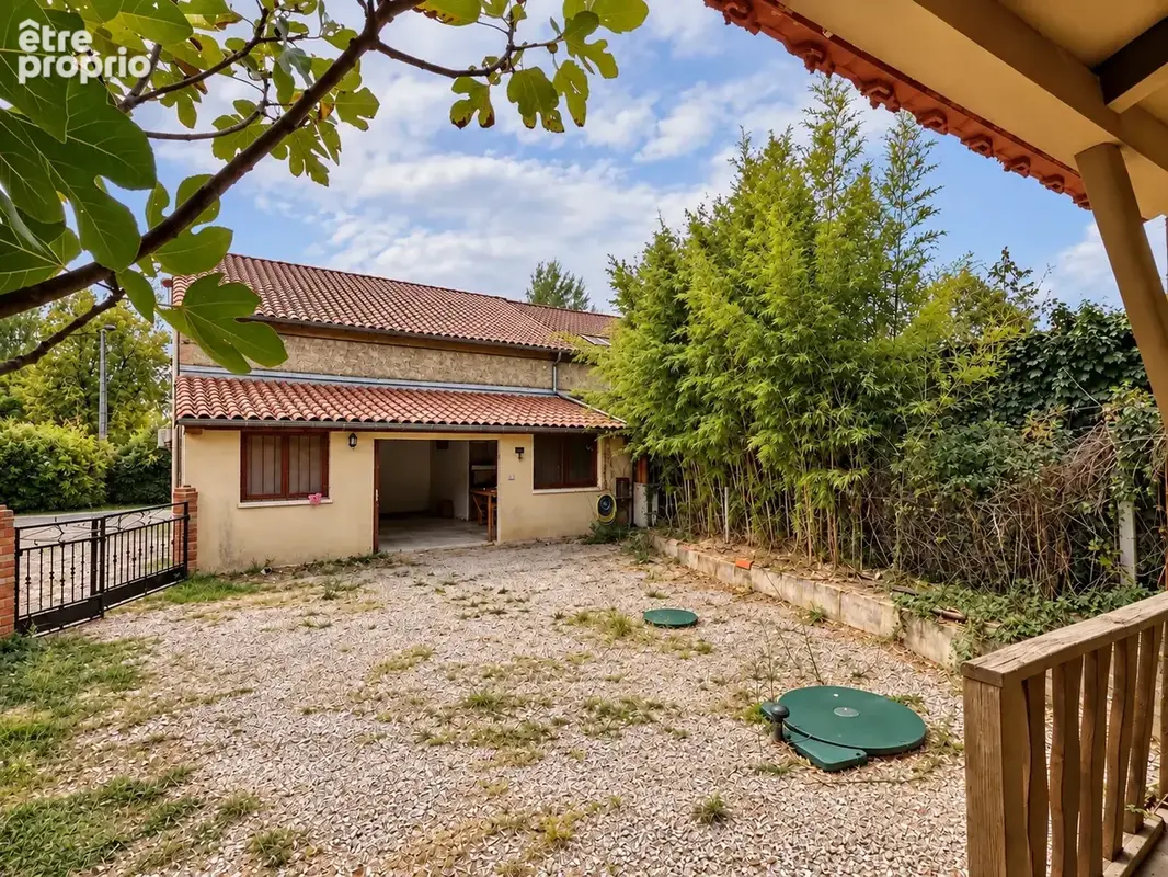 Damiatte   Maison en pierre avec dépendance et beau potentiel - photo 12