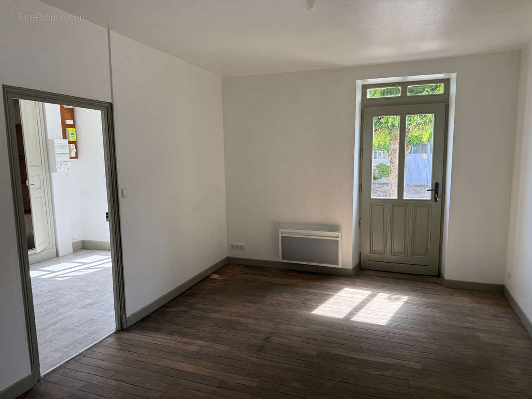 Maison 112 m² à Nohant-Vic  - photo 4