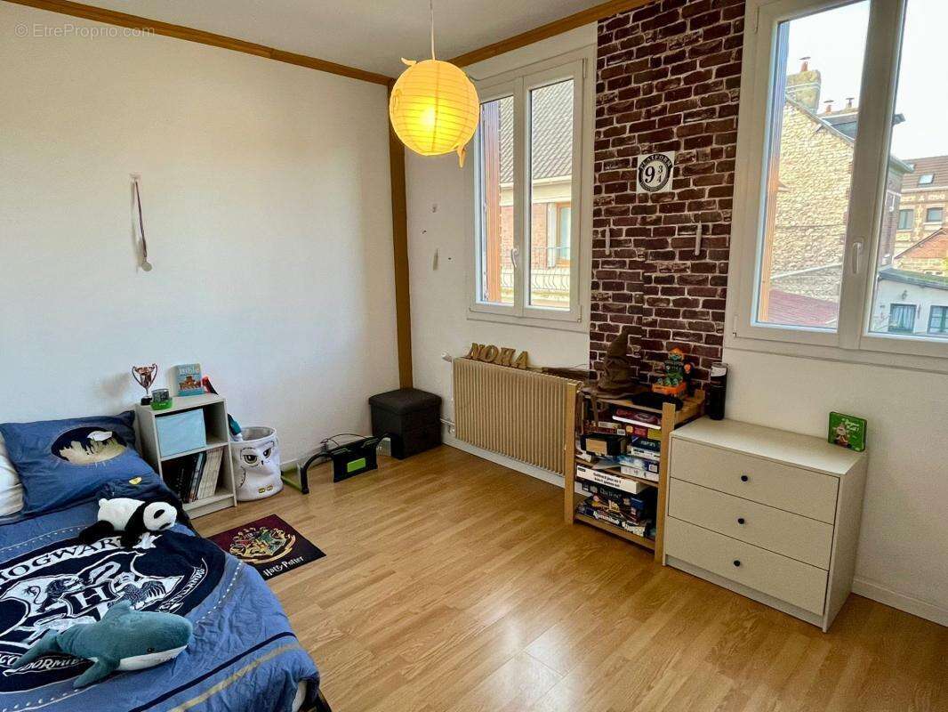 Maison à SAINT-ETIENNE-DU-ROUVRAY