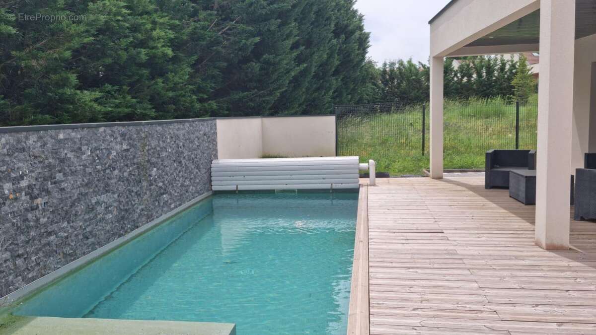 Maison à FAUVERNEY