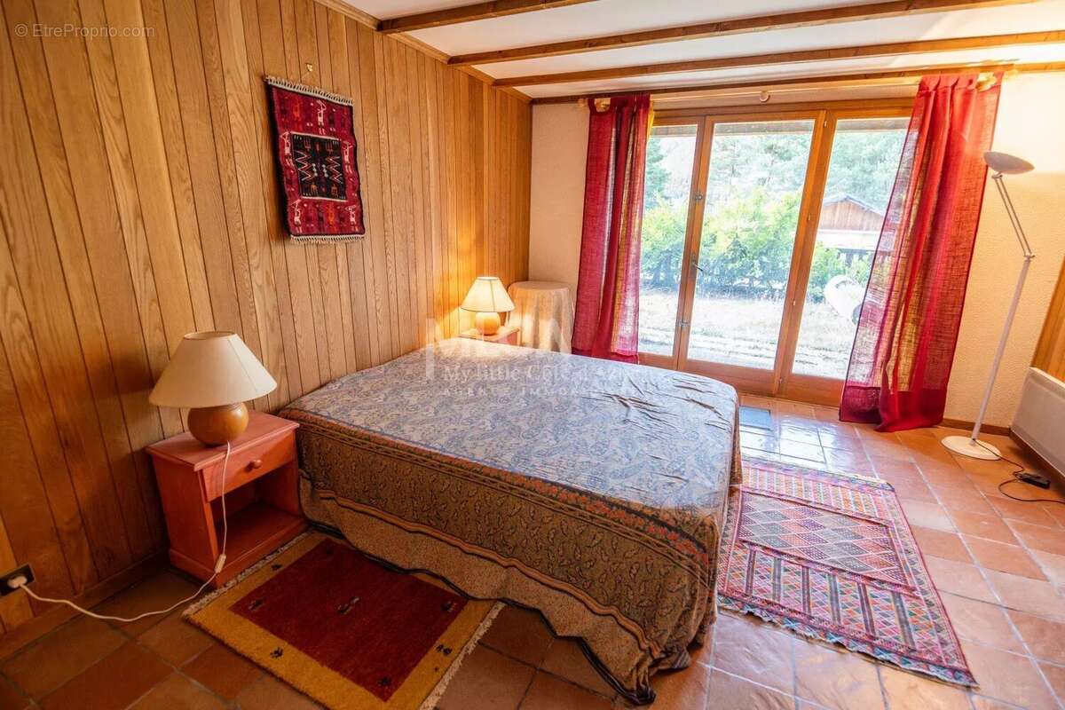 Maison à SAINT-ETIENNE-DE-TINEE