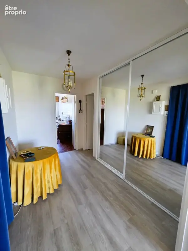 Appartement 4 pièces de 95m2 + cave + deux places de parking - photo 8