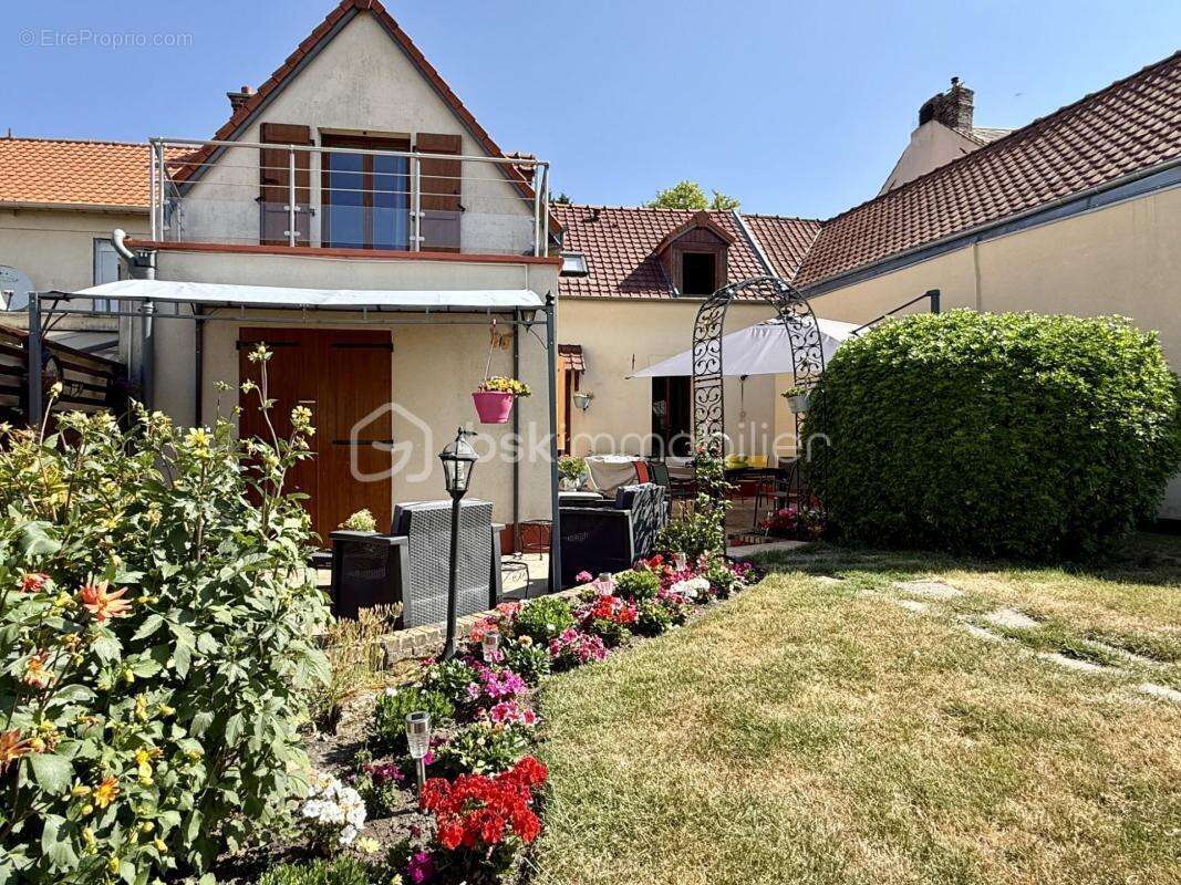 Maison sans travaux t4 104m2 - 3 chambres - jardin & garage proche centre ville - photo 2