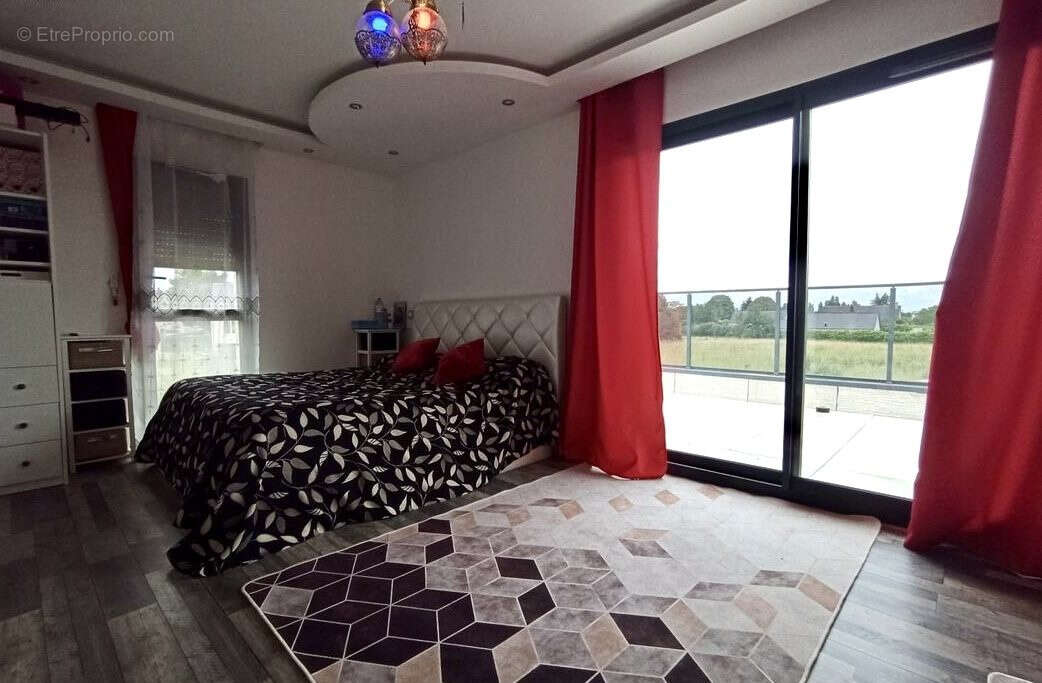 Maison à JOUE-LES-TOURS