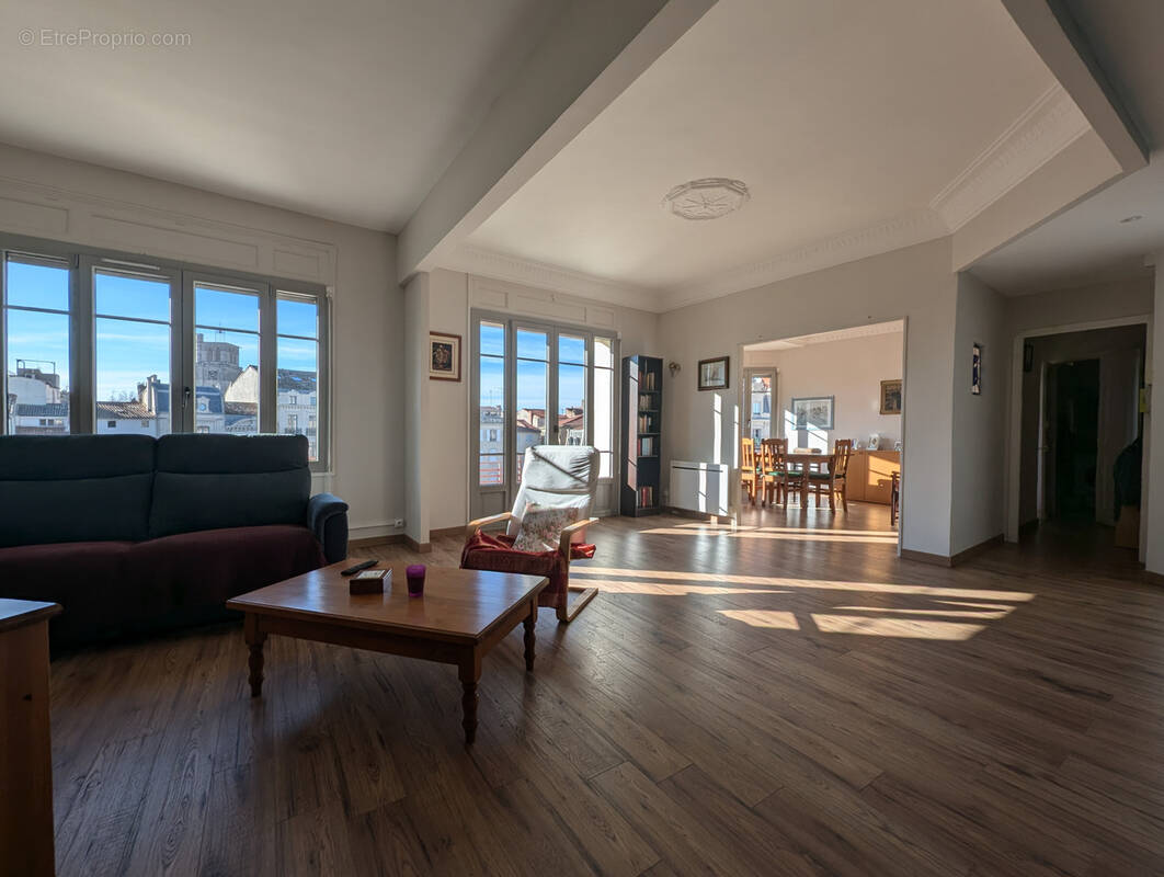 Appartement à BEZIERS