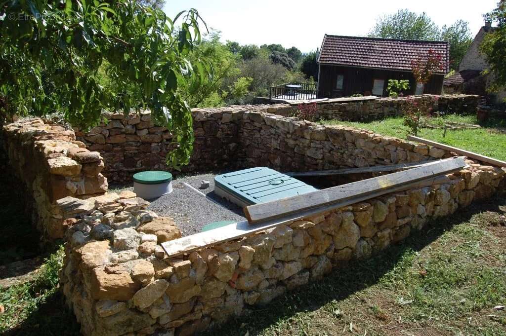 Maison à BEYNAC-ET-CAZENAC