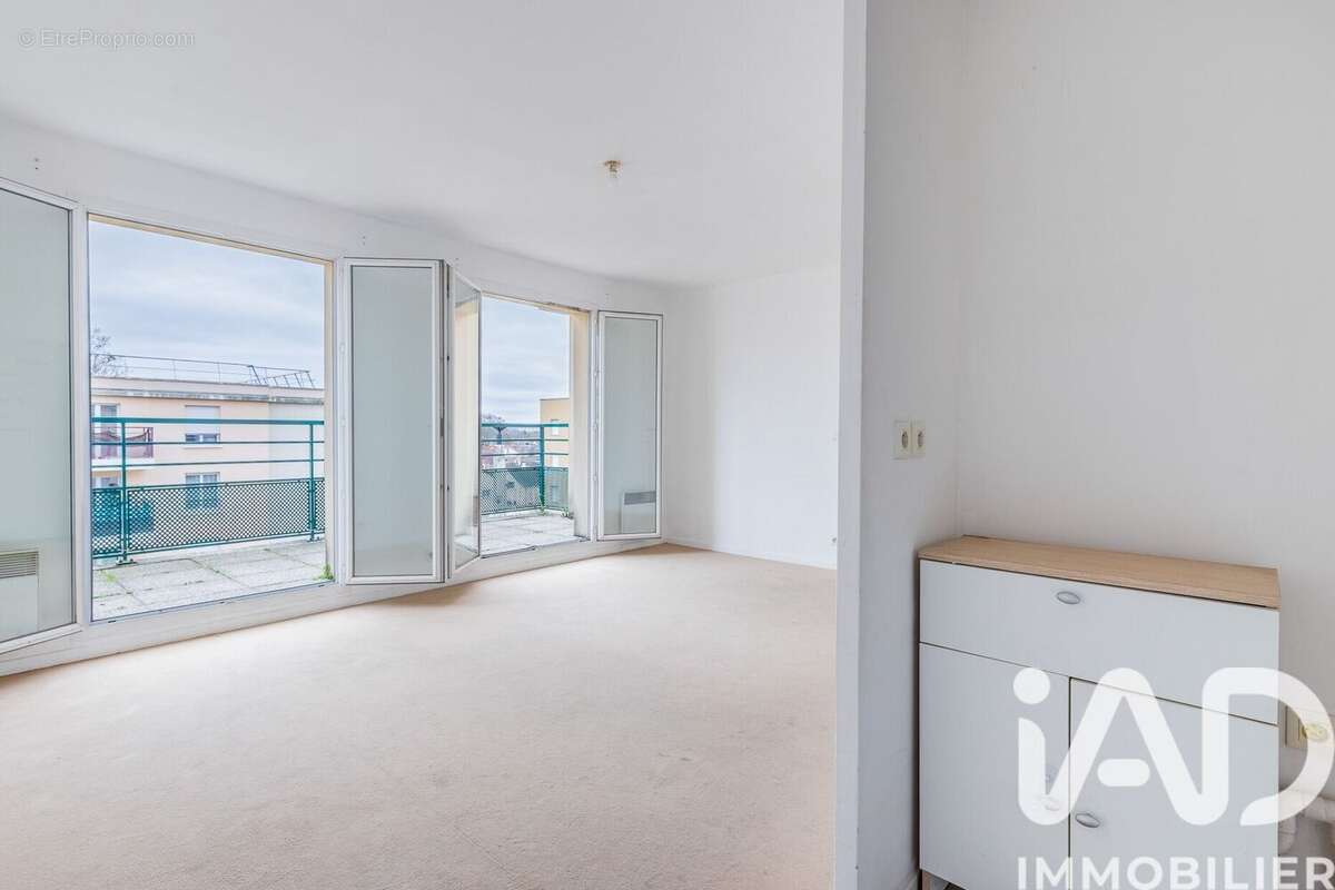 Photo 4 - Appartement à VIGNEUX-SUR-SEINE