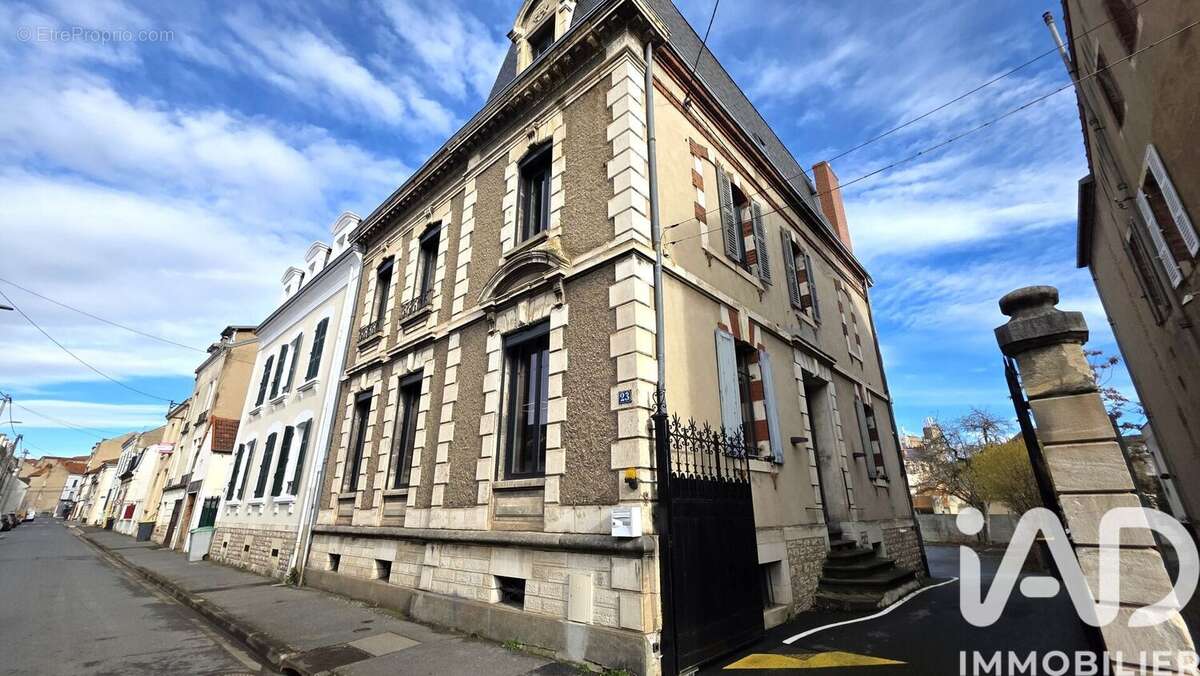 Photo 2 - Maison à MONTLUCON