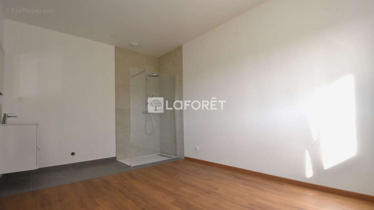 Maison à TOURRETTES