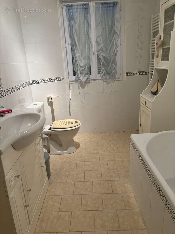 Maison à SAINT-VITE