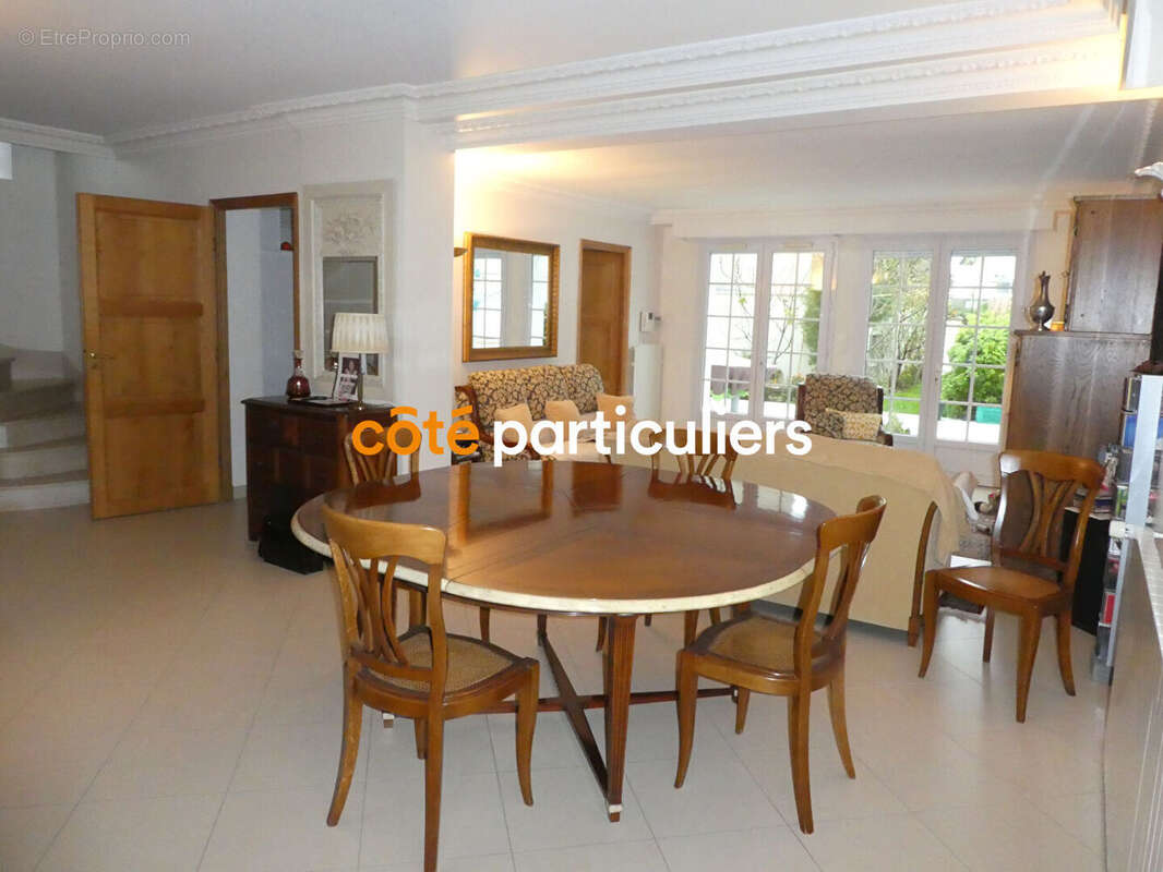 Maison à VILLENEUVE-LE-ROI