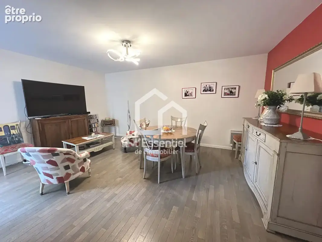 Appartement à VERNEUIL-SUR-SEINE