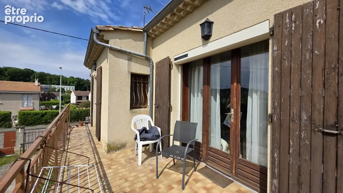 Maison avec jardin, garage et dépendance. - photo 3