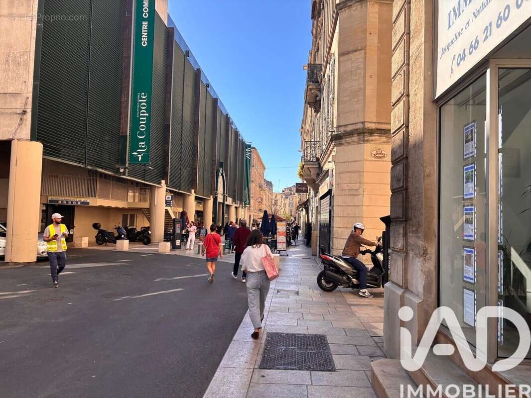 Photo 6 - Commerce à NIMES