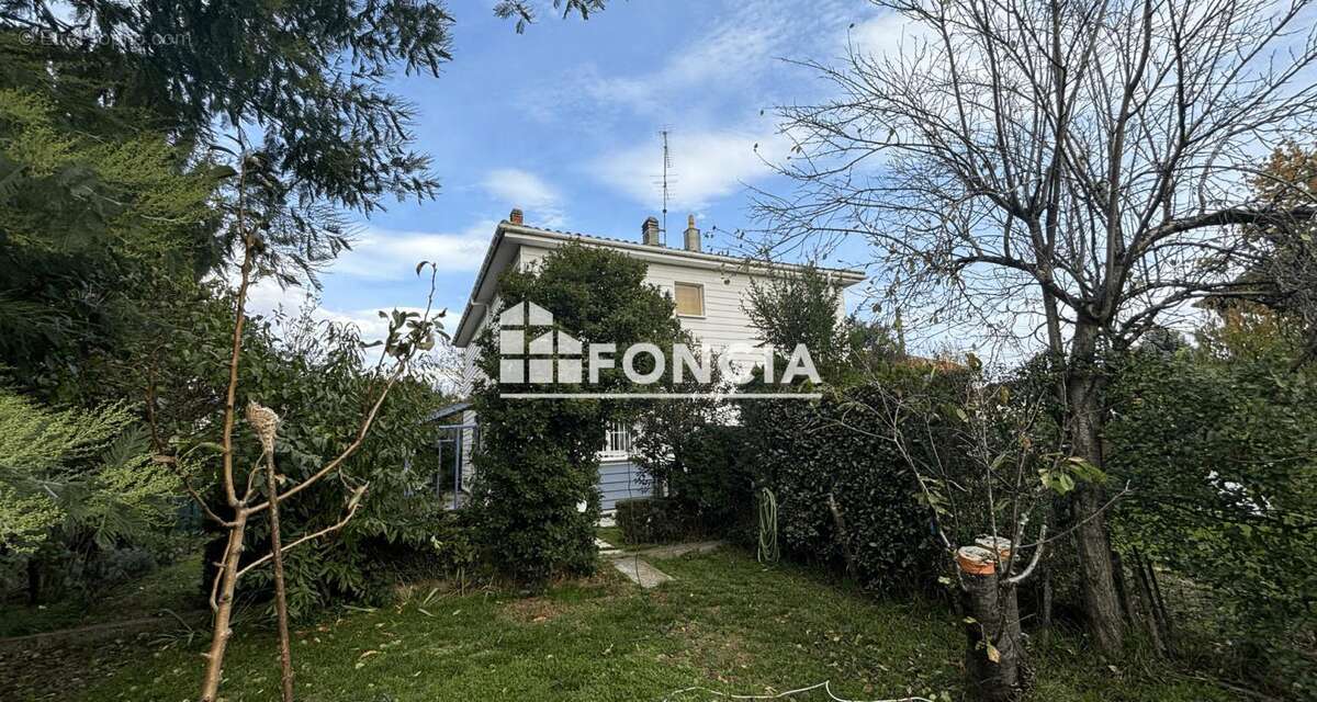 Maison à LE PASSAGE