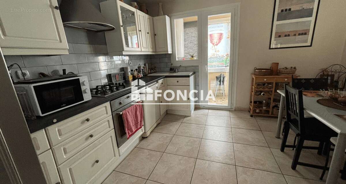Appartement à HYERES