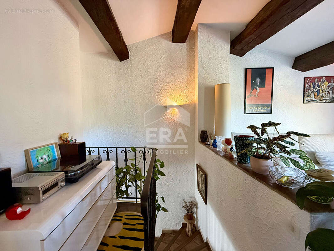 Appartement à MOUGINS