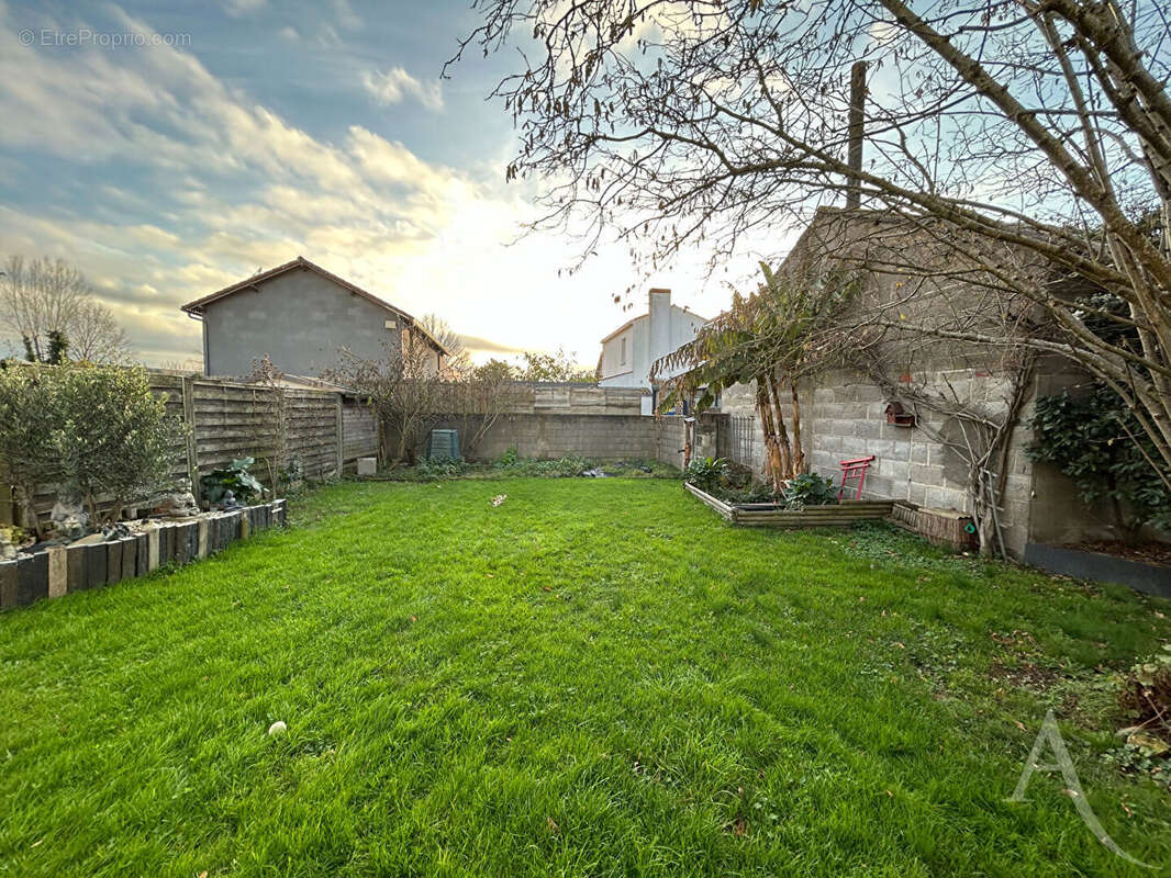 Maison à L'HERBERGEMENT