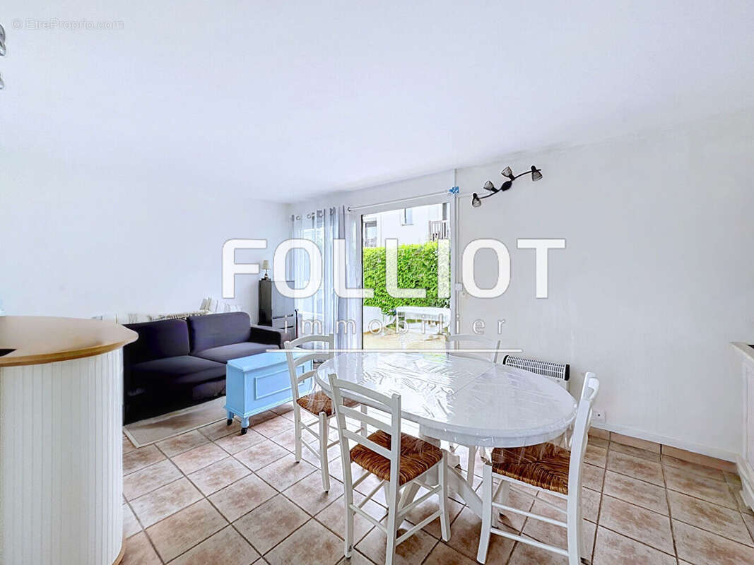 Appartement à COURSEULLES-SUR-MER