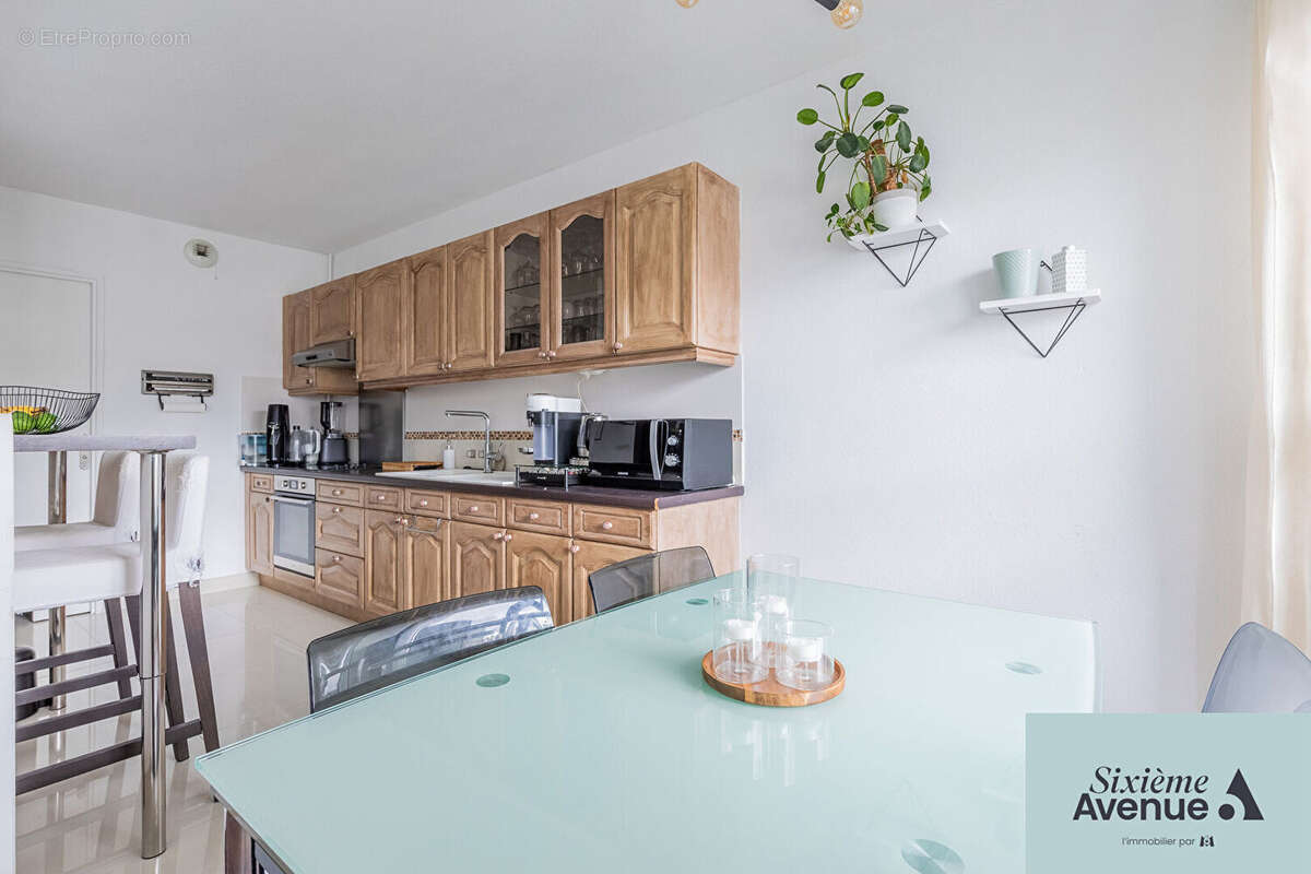 Appartement à CHILLY-MAZARIN