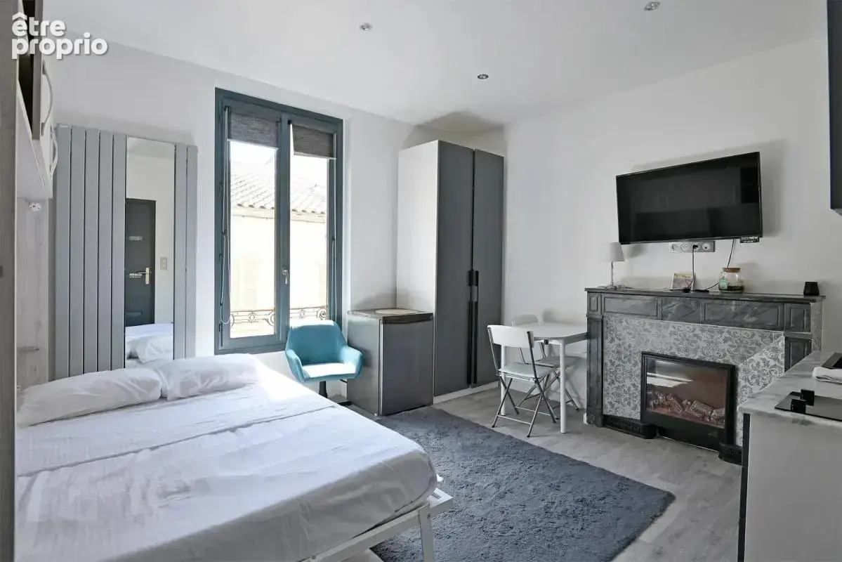 Avignon intra-muros – Immeuble de rapport rénové, de 8 logements, vendu entièrement meublé - photo 17