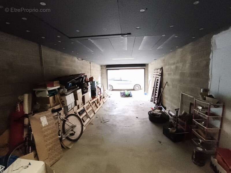 Maison à MILLY-SUR-THERAIN