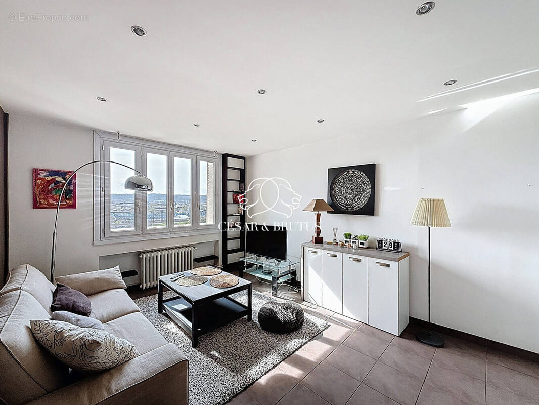 Appartement à LYON-7E