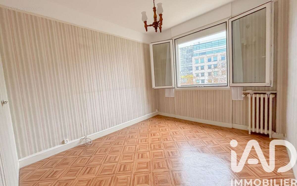 Photo 2 - Appartement à LA GARENNE-COLOMBES