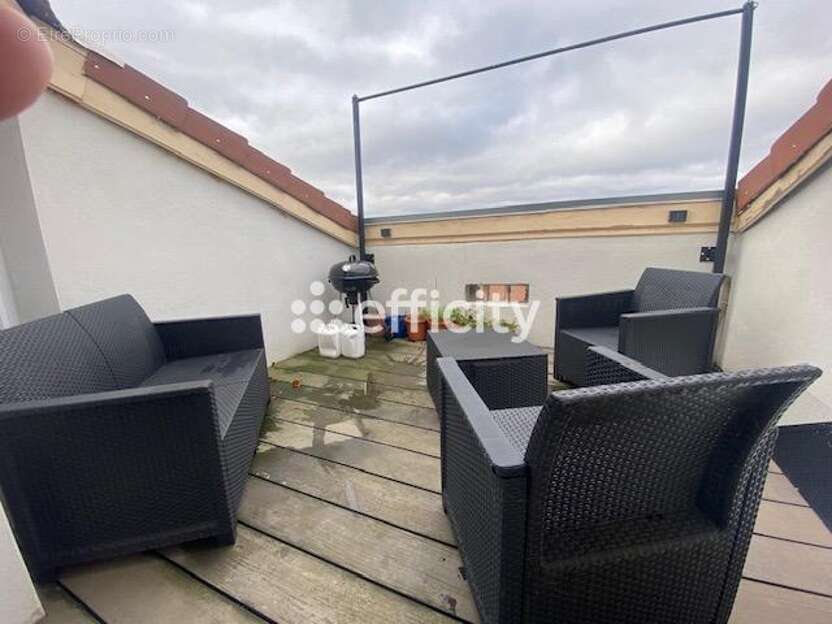 Maison à SAINT-JUST-MALMONT