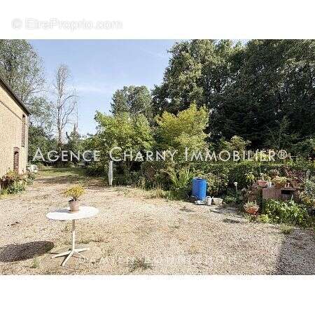 Maison 8 pièces 173 m² à vendre à Les Ormes (89110) - photo 9