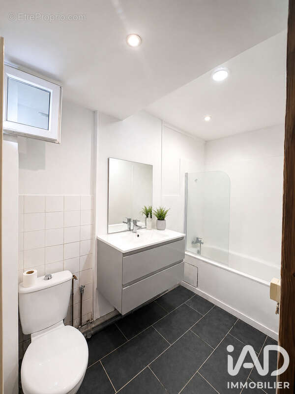 Appartement 48 m² à Valence  - photo 5