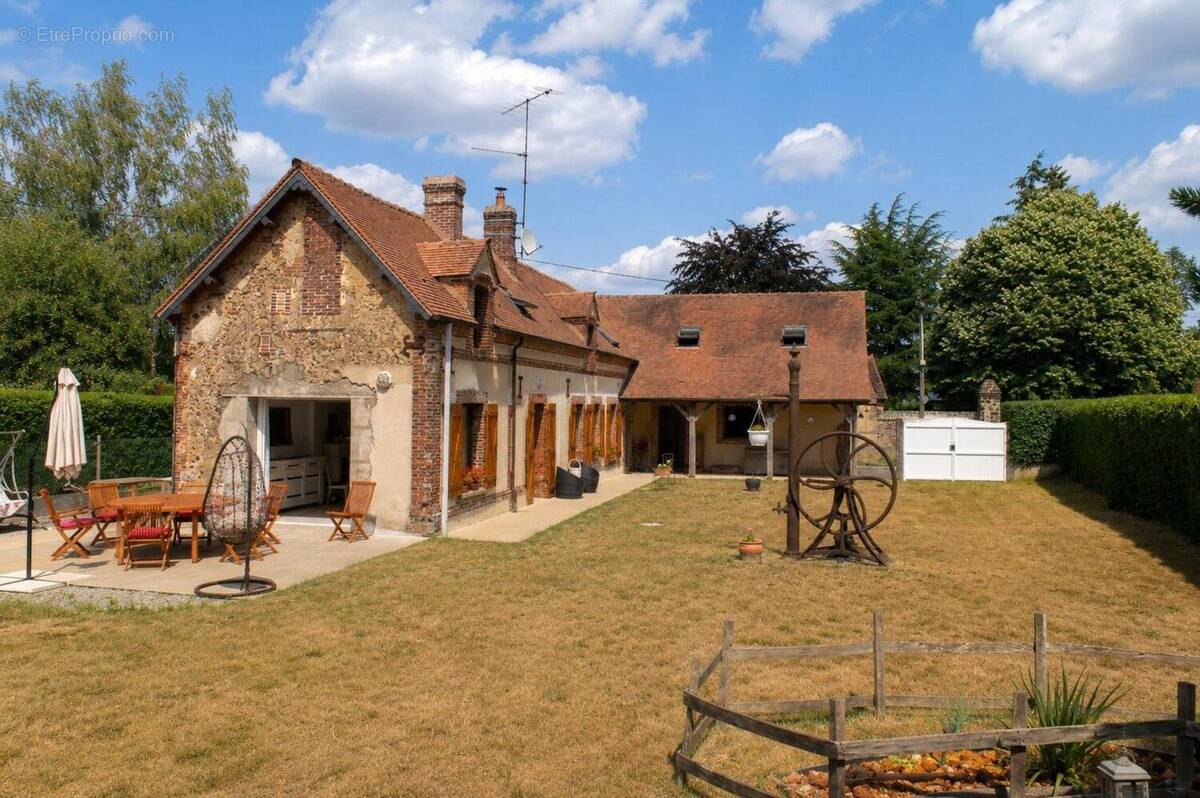 Photo 1 - Maison à CRULAI