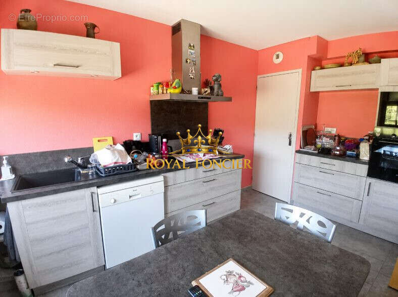 Cuisine A et E - Maison à PREUILLY-SUR-CLAISE