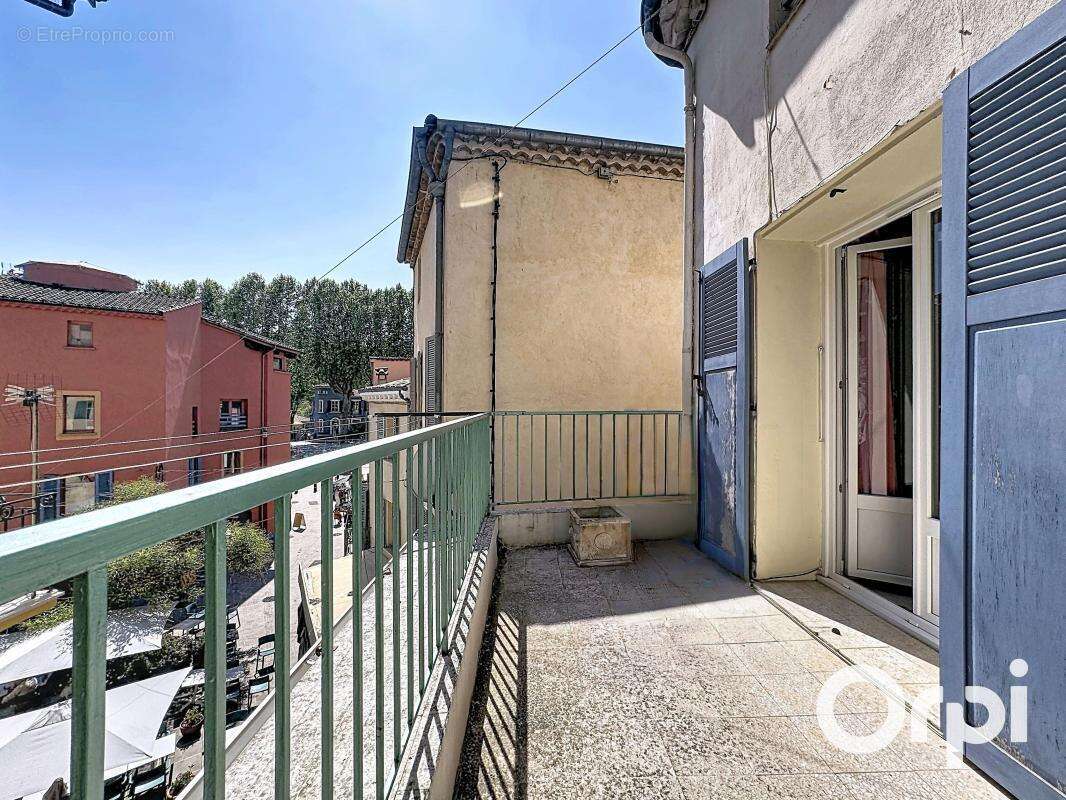 Appartement triplex 4 pièces 89 m² - Deux terrasses - Cœur Village - photo 3