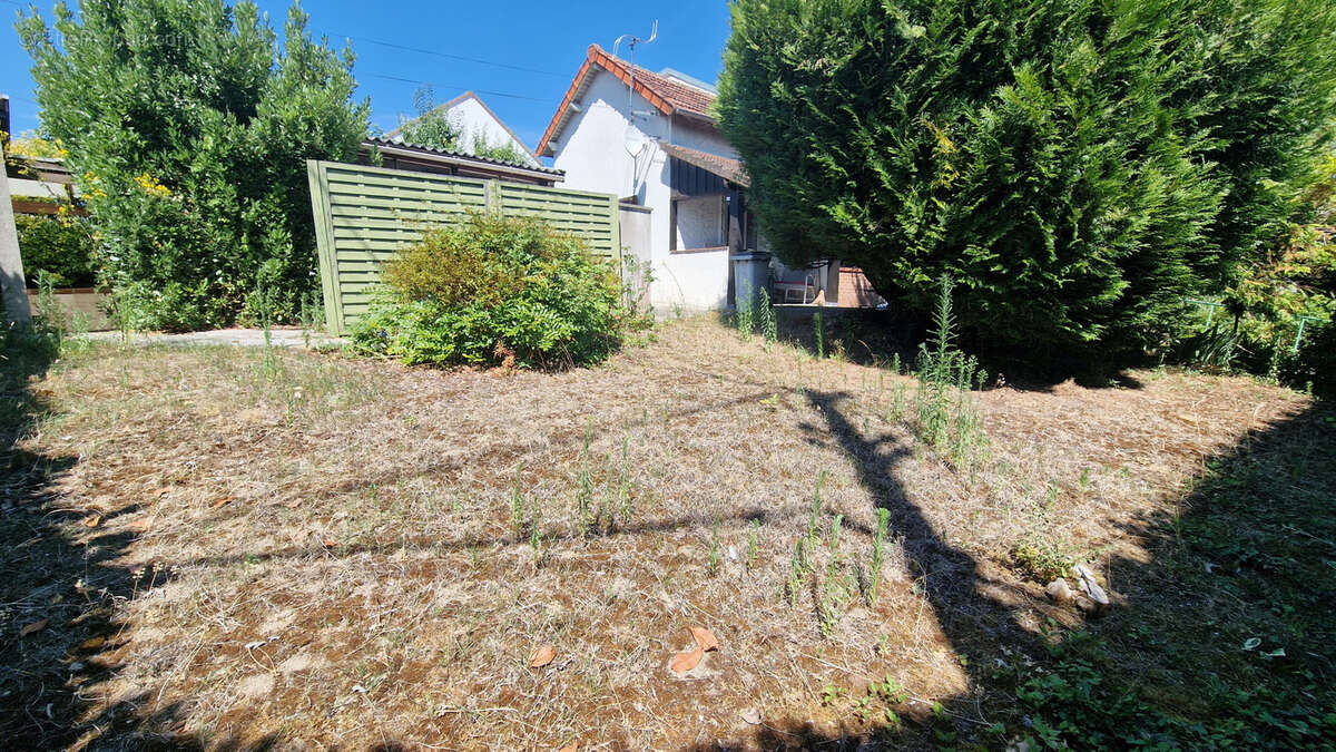 Maison à MARLY-LA-VILLE