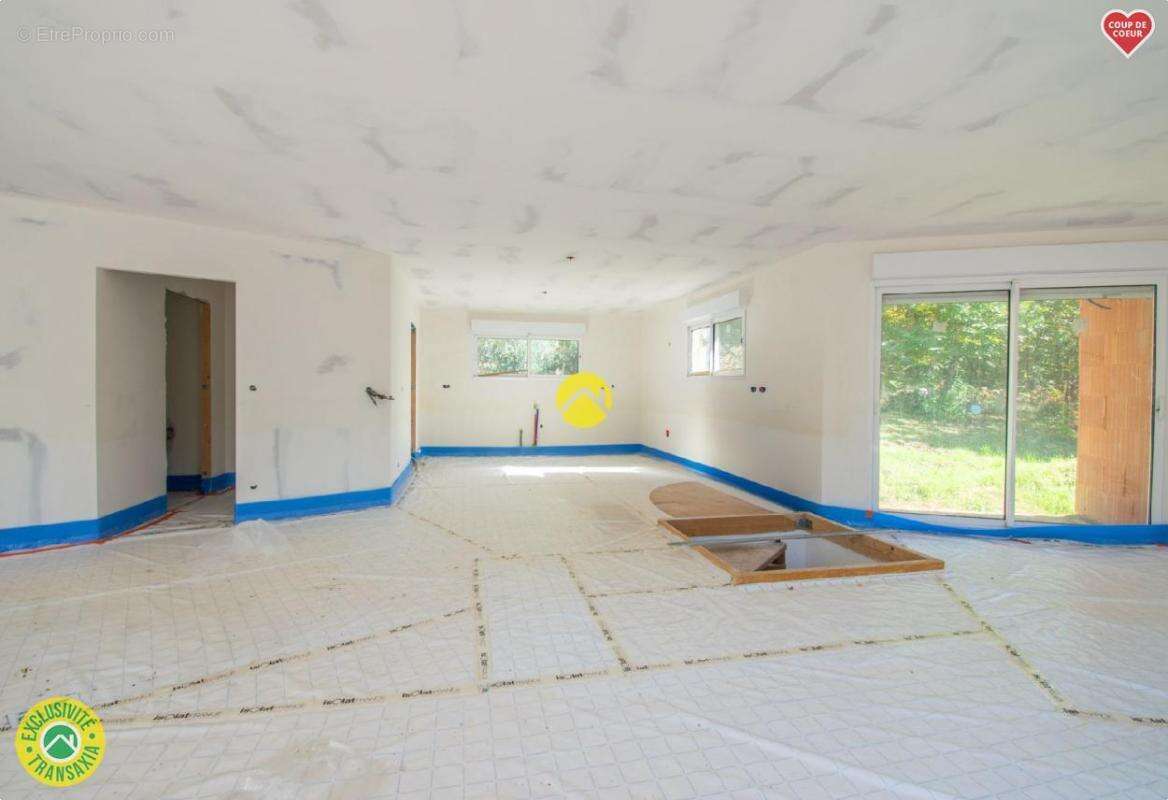 Maison à LE BUISSON-DE-CADOUIN