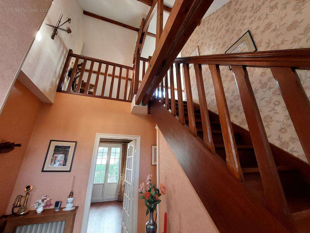 Maison à LES BAUX-SAINTE-CROIX