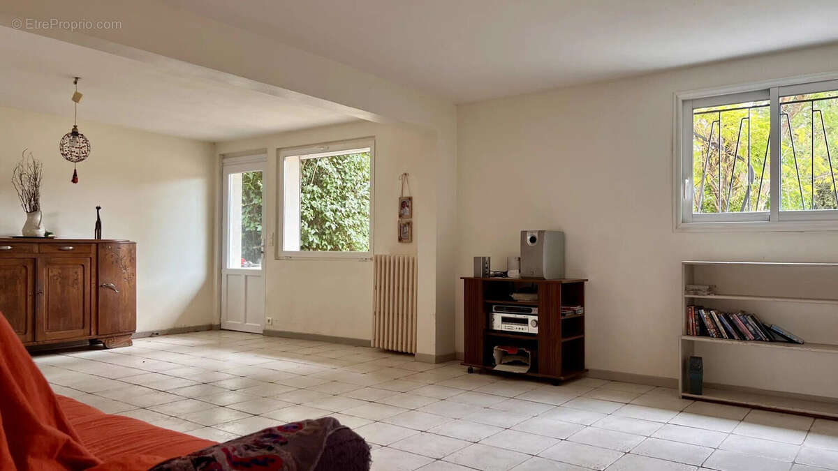 Maison à SAINTE-LUCE-SUR-LOIRE