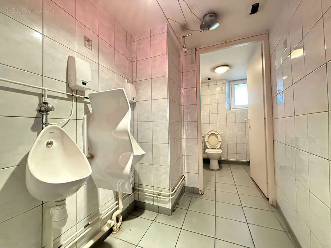 Commerce à MONCEL-LES-LUNEVILLE