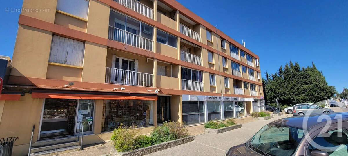 Appartement à VILLENEUVE-LES-AVIGNON
