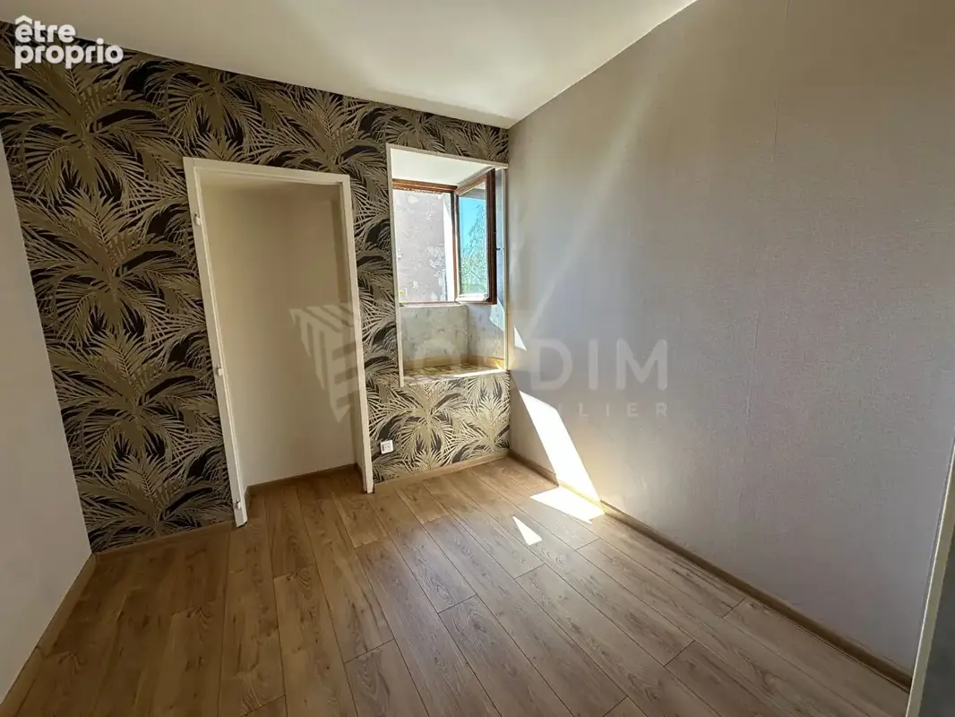 Appartement  rénové centre ville - photo 9
