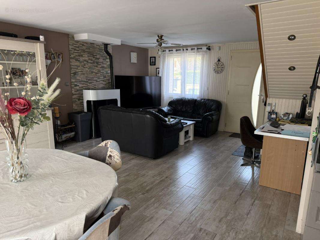 Maison à MARDIE