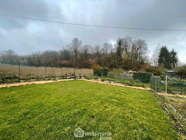 Maison à CUISE-LA-MOTTE