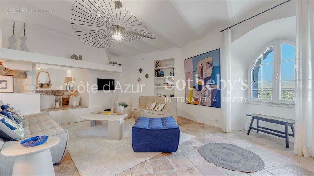 Exclusivité : Maison de village rénovée avec terrasse et vue mer à Ramatuelle - photo 8