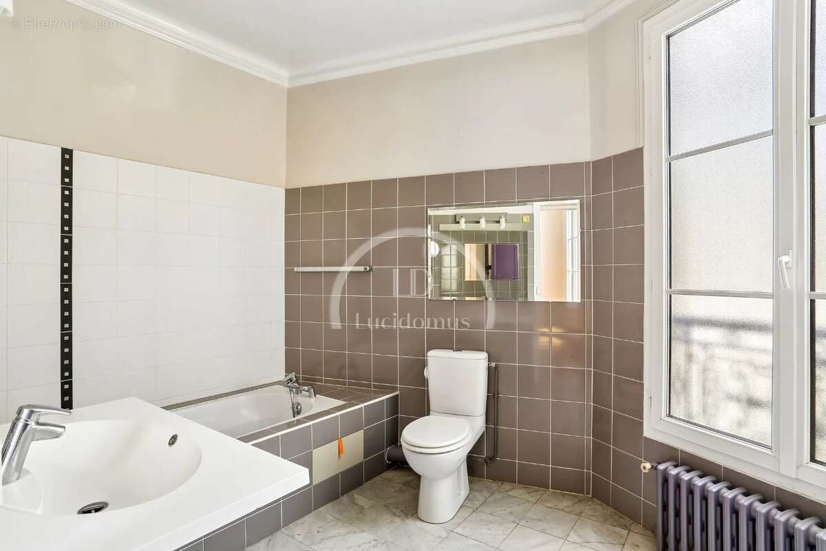 Appartement à PARIS-5E
