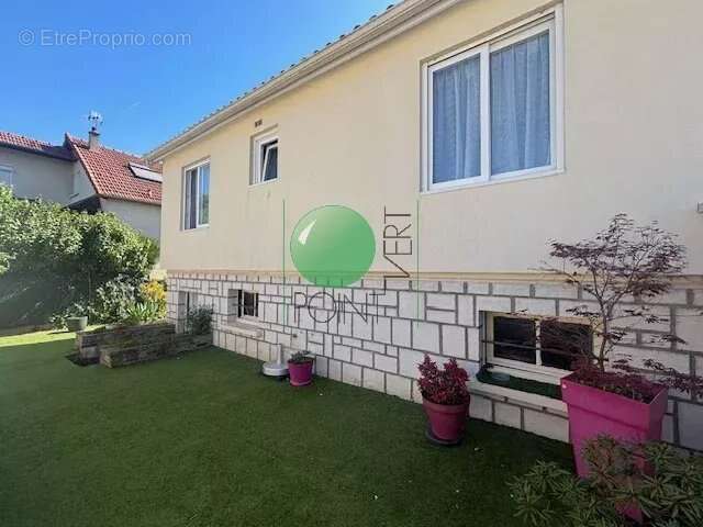 Maison à BALLANCOURT-SUR-ESSONNE