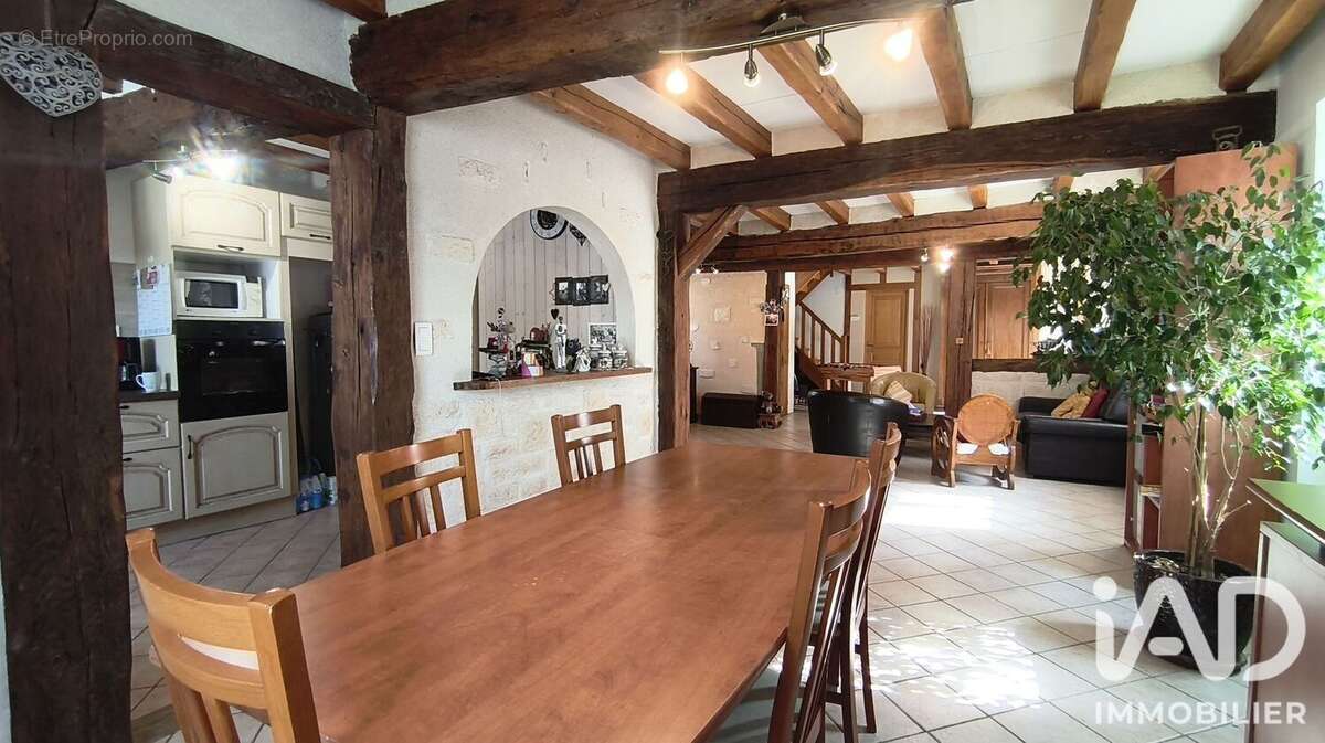 Maison 180 m² à Ouarville  - photo 6