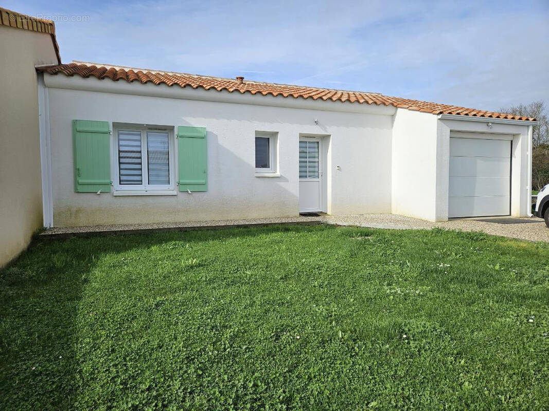 Maison à SAINT-MICHEL-EN-L'HERM